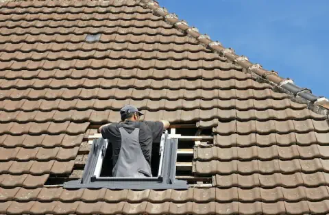 Pose de velux - Essarts en Bocage